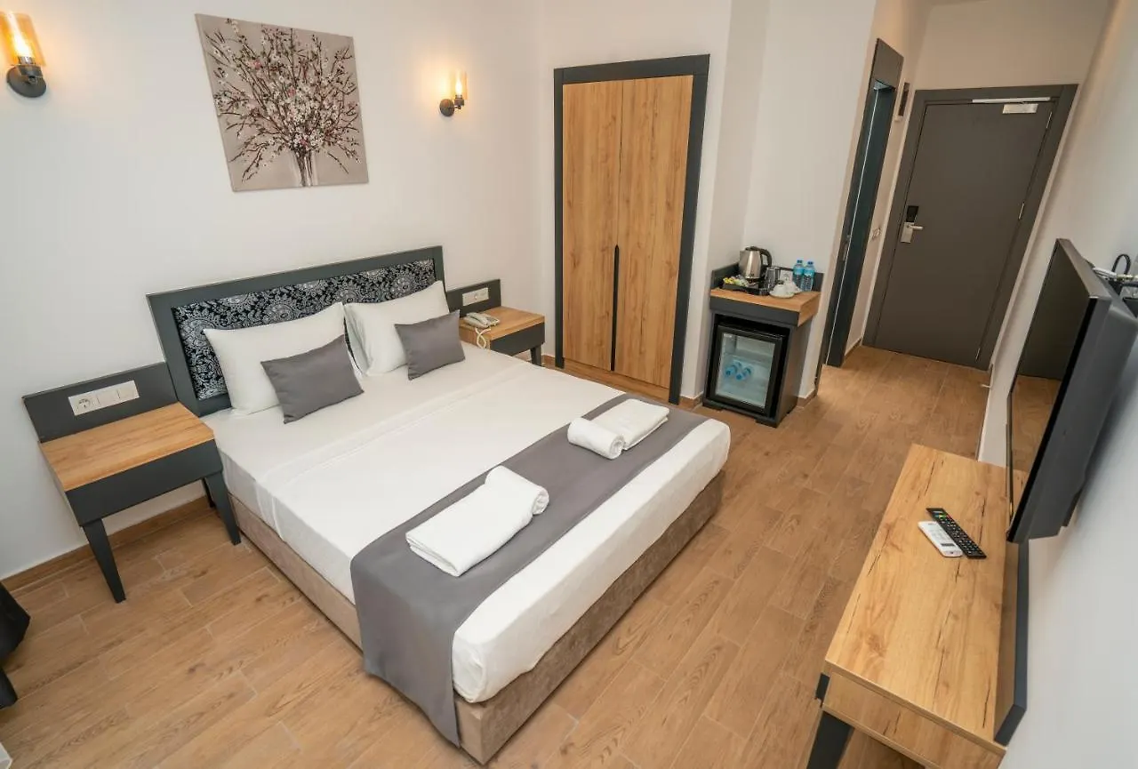 Marmaris Kensington Green 0*,